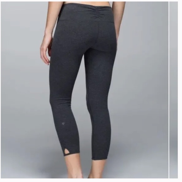 LULULEMON Dhanurasana Crop II Leggings Heather Black Size 6 - Picture 2 of 14